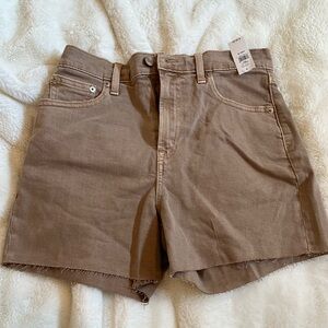 BRAND NEW Gap brown denim shorts
